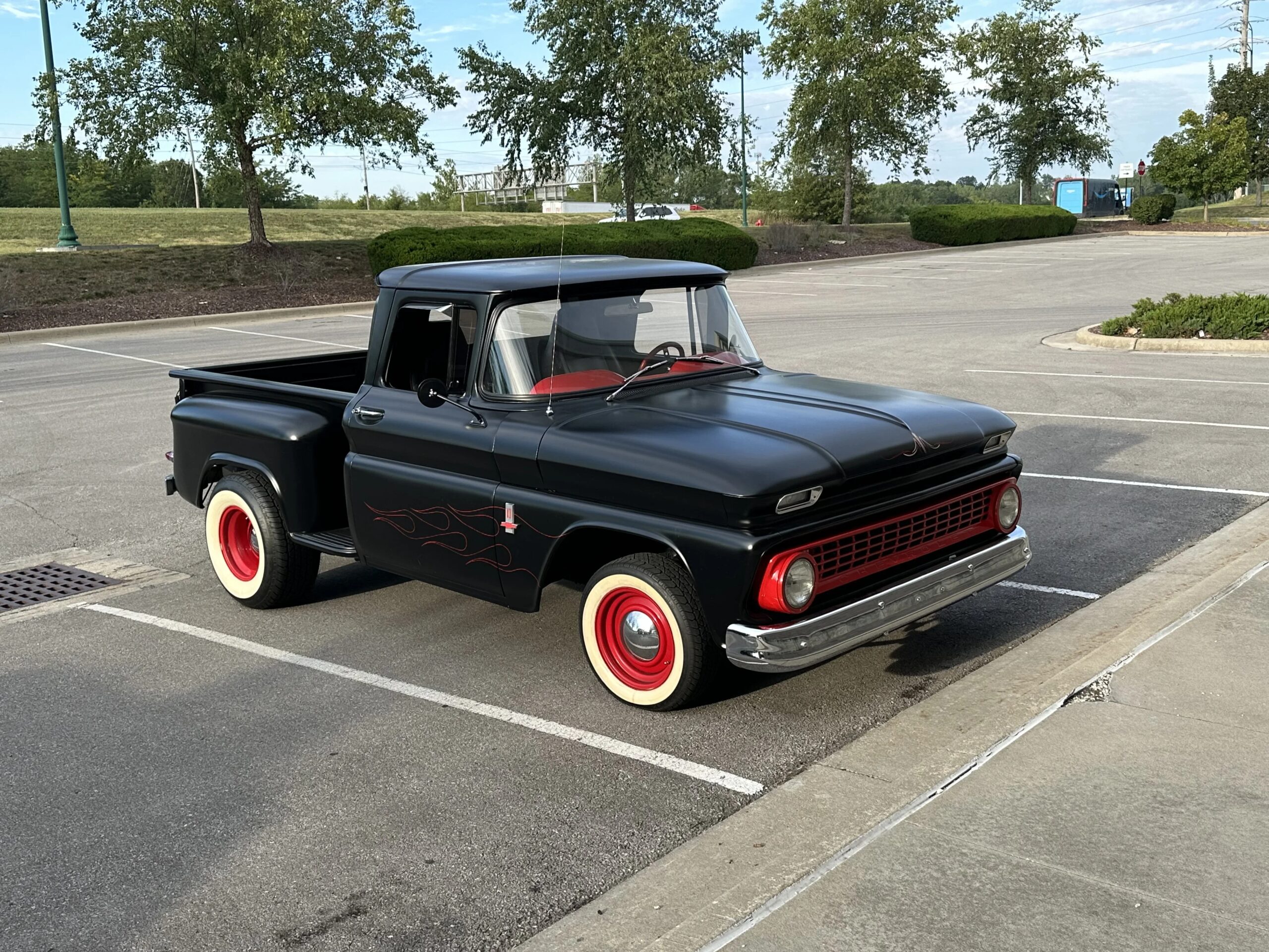 Chevrolet-Ck-truck-1963-Black-Red-2