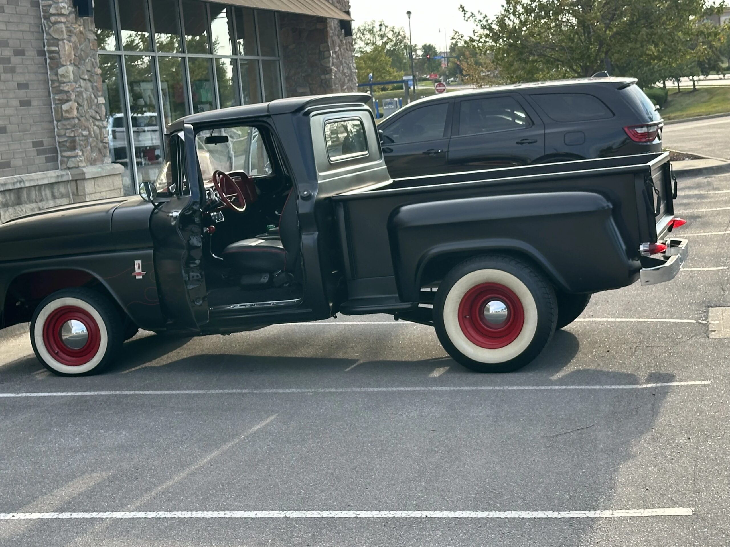 Chevrolet-Ck-truck-1963-Black-Red-9