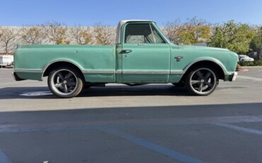 Chevrolet-Ck-truck-1967-Green-Green-1