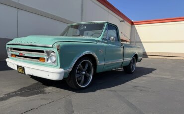 Chevrolet-Ck-truck-1967-Green-Green