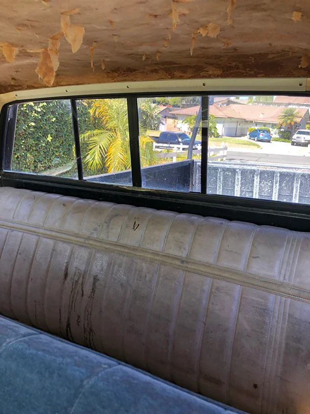 Chevrolet-Ck-truck-2wd-crew-cab-3500-1984-Black-Beige-5