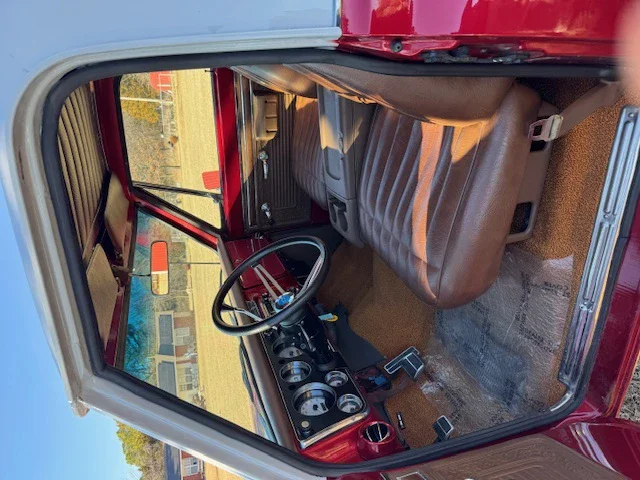 Chevrolet-Ck-truck-2wd-regular-cab-1500-1970-Burgundy-Tan-11