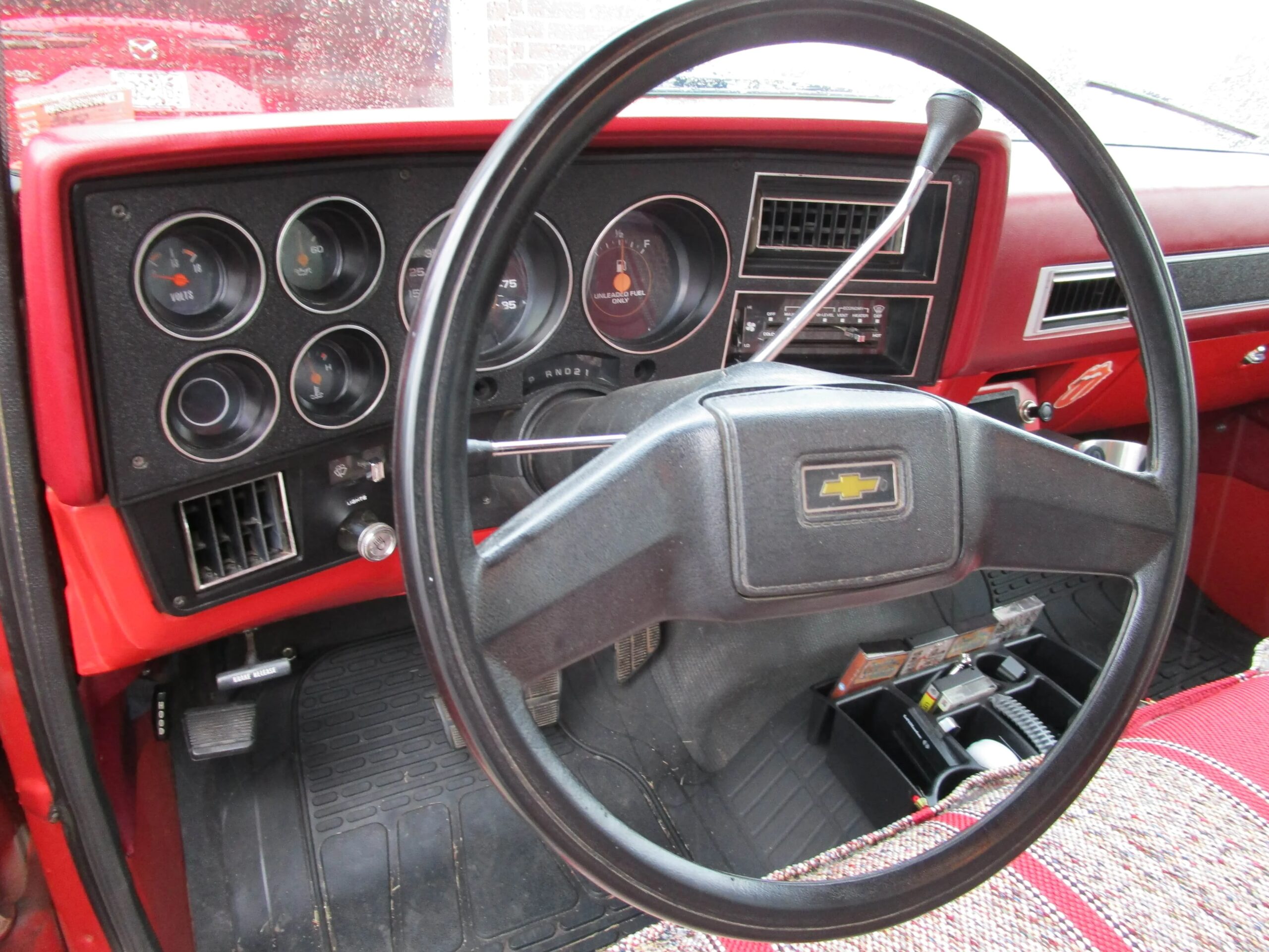 Chevrolet-Ck-truck-2wd-regular-cab-1500-1981-Red-Red-28