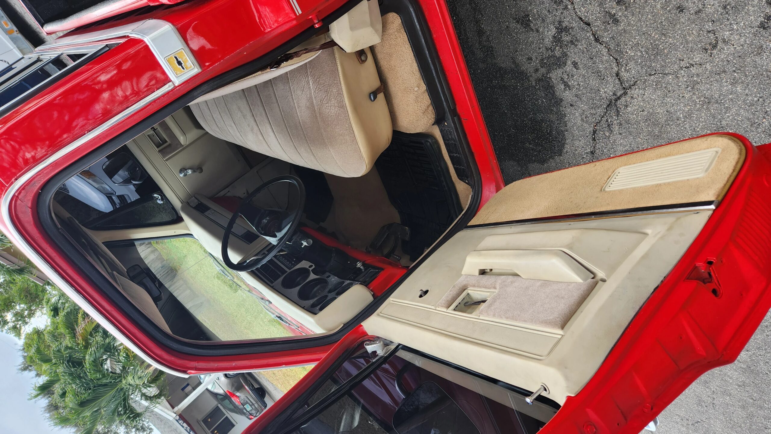 Chevrolet-Ck-truck-2wd-regular-cab-1500-1982-Red-Tan-9