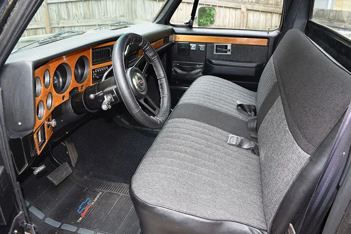 Chevrolet-Ck-truck-2wd-regular-cab-1500-1985-Black-4