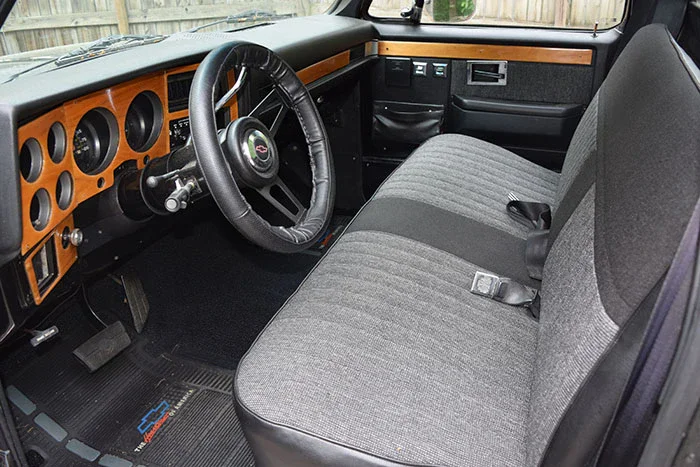 Chevrolet-Ck-truck-2wd-regular-cab-1500-1985-Black-5
