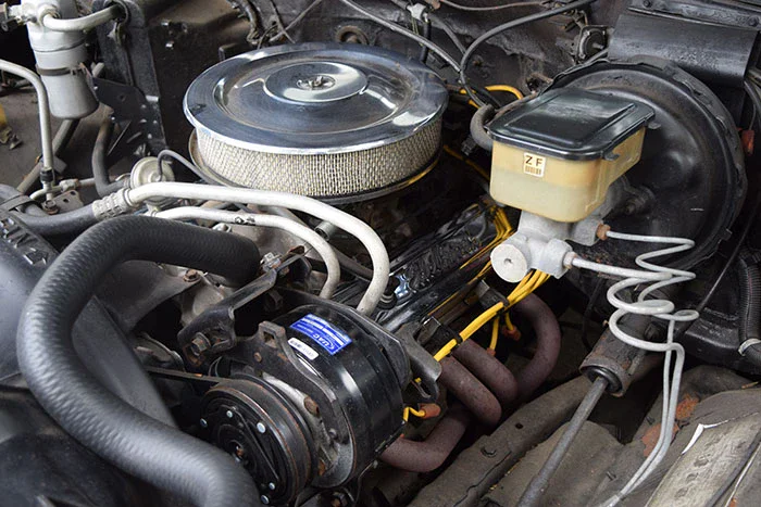 Chevrolet-Ck-truck-2wd-regular-cab-1500-1985-Black-7