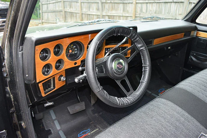Chevrolet-Ck-truck-2wd-regular-cab-1500-1985-Black-9
