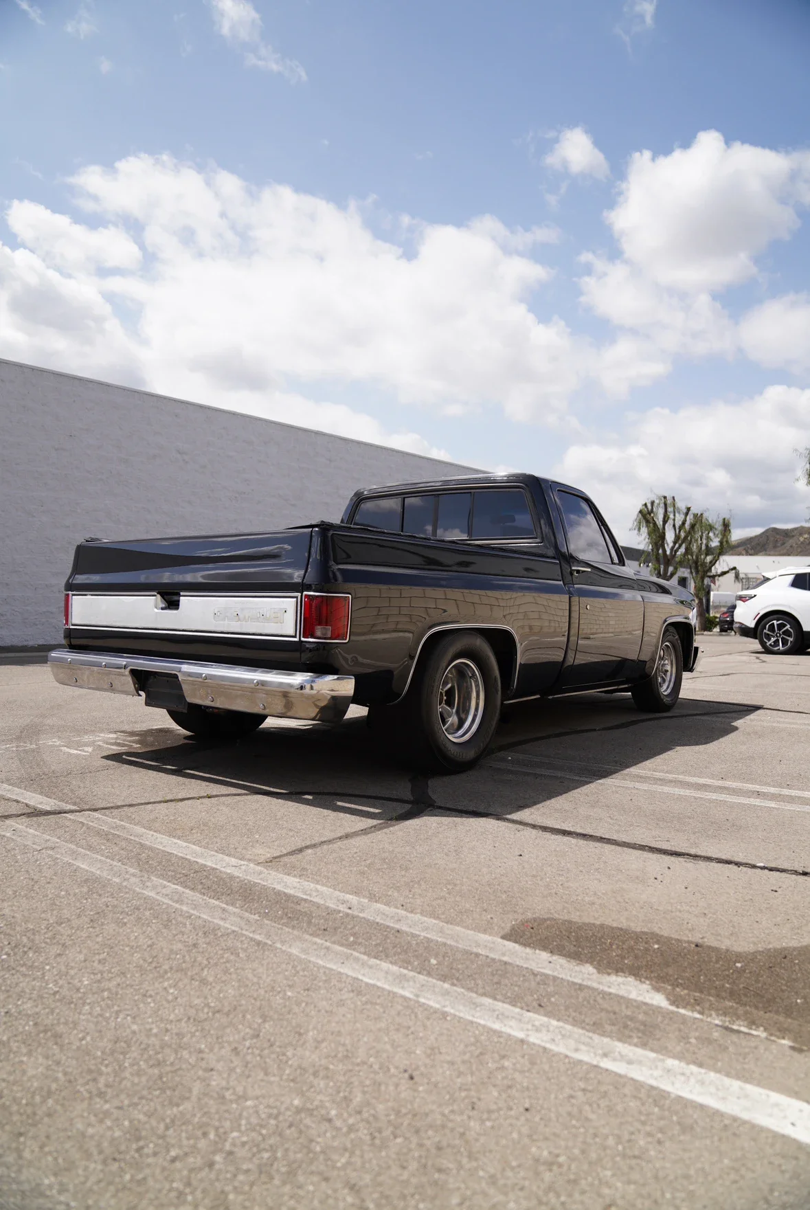 Chevrolet-Ck-truck-2wd-regular-cab-1500-1986-Black-Burgundy-2