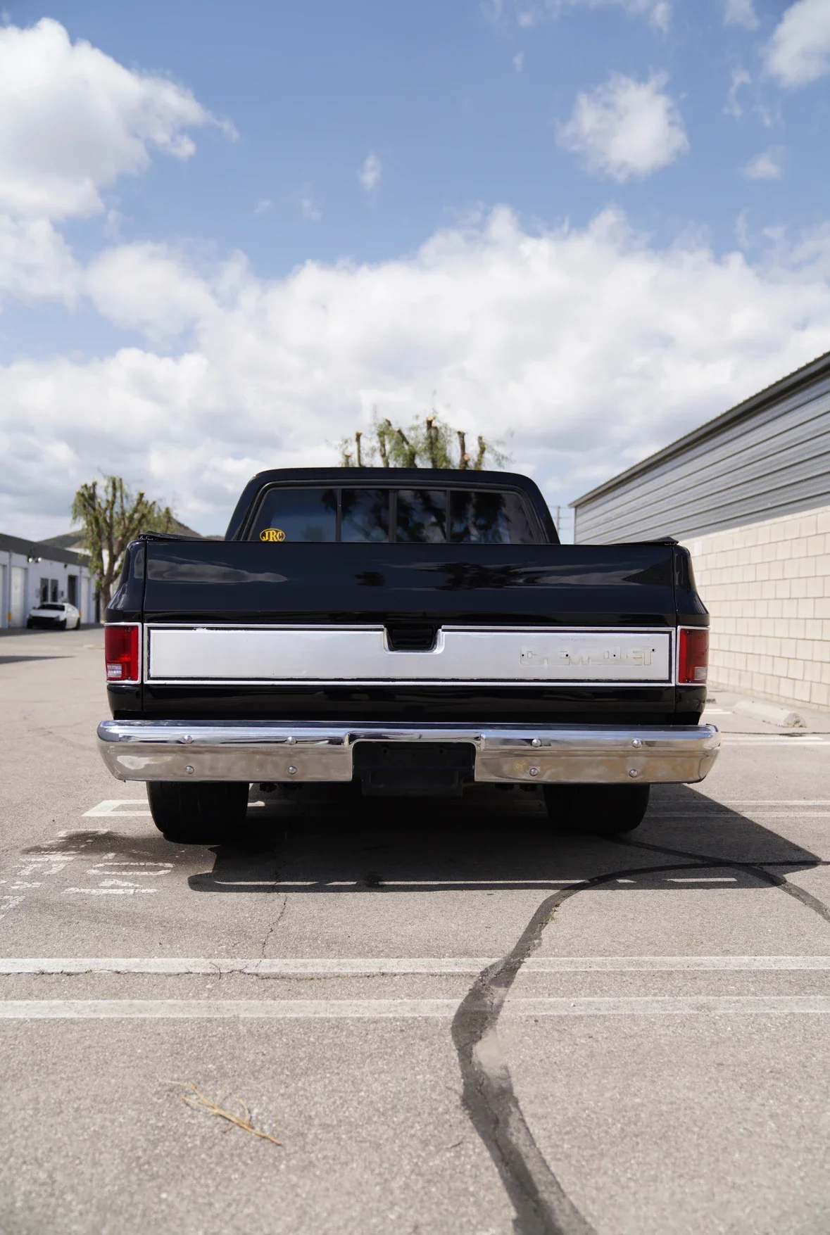 Chevrolet-Ck-truck-2wd-regular-cab-1500-1986-Black-Burgundy-3