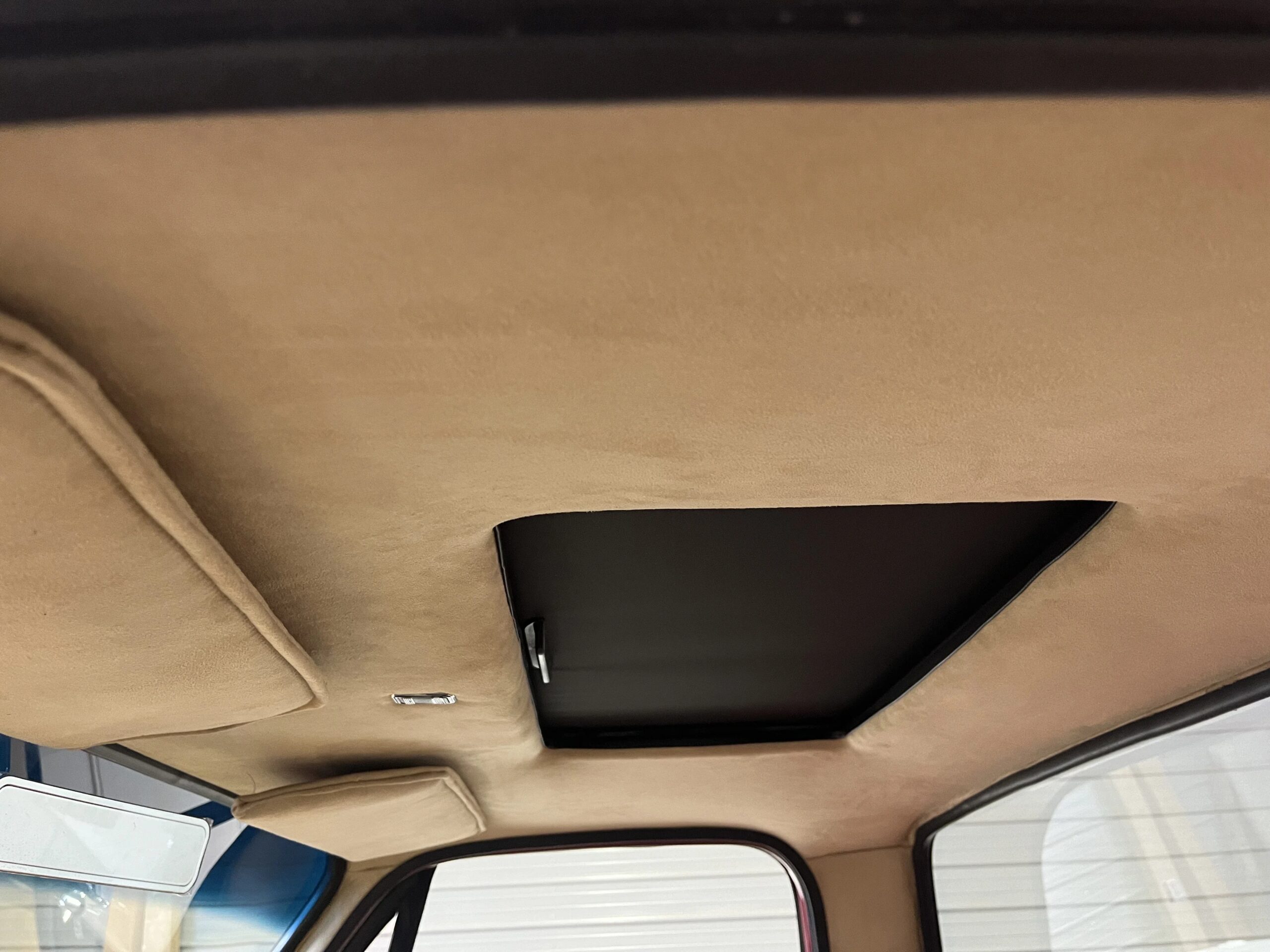 Chevrolet-Ck-truck-2wd-regular-cab-1500-1986-Red-Tan-7