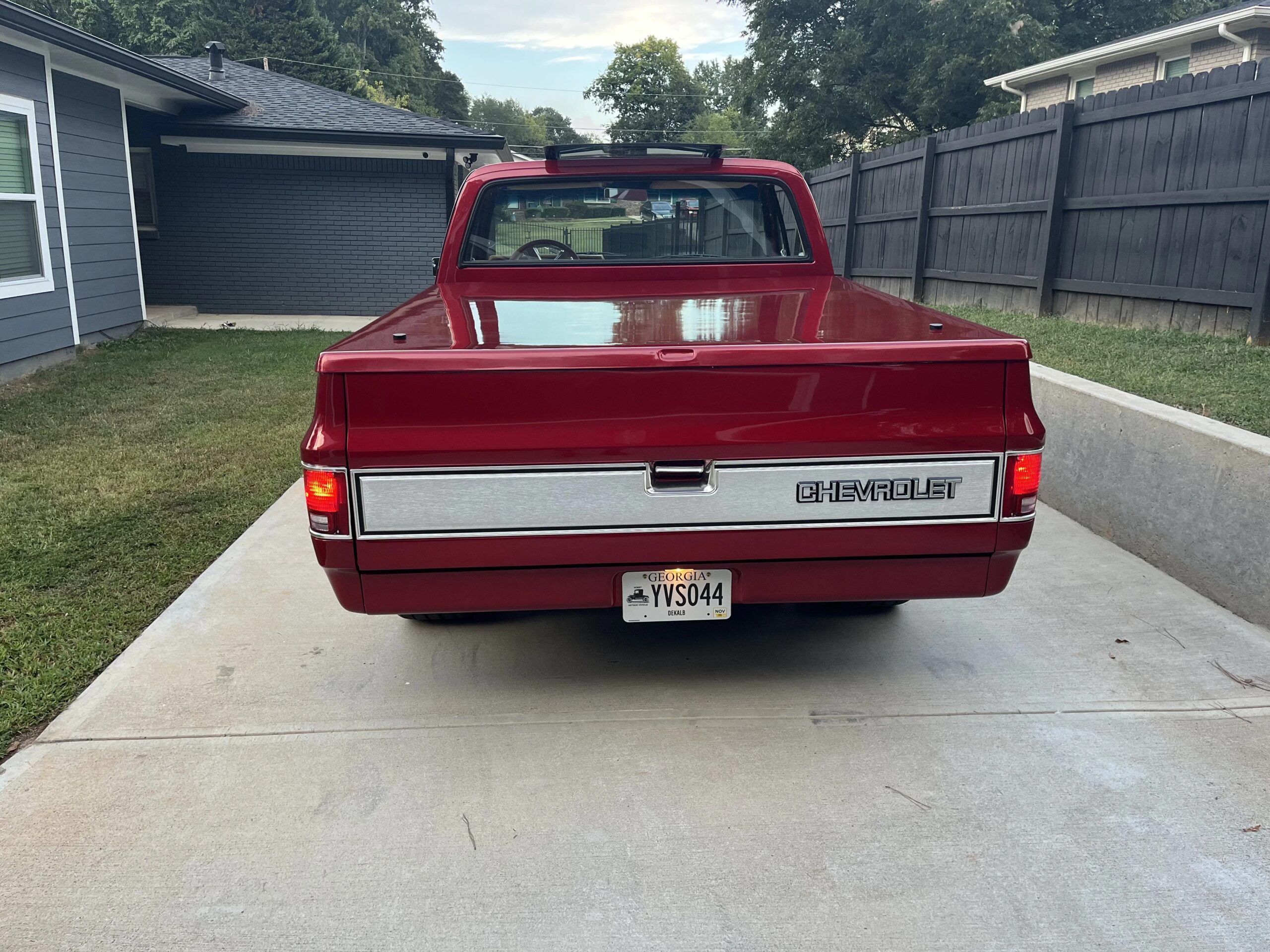 Chevrolet-Ck-truck-2wd-regular-cab-1500-1986-Red-Tan-9