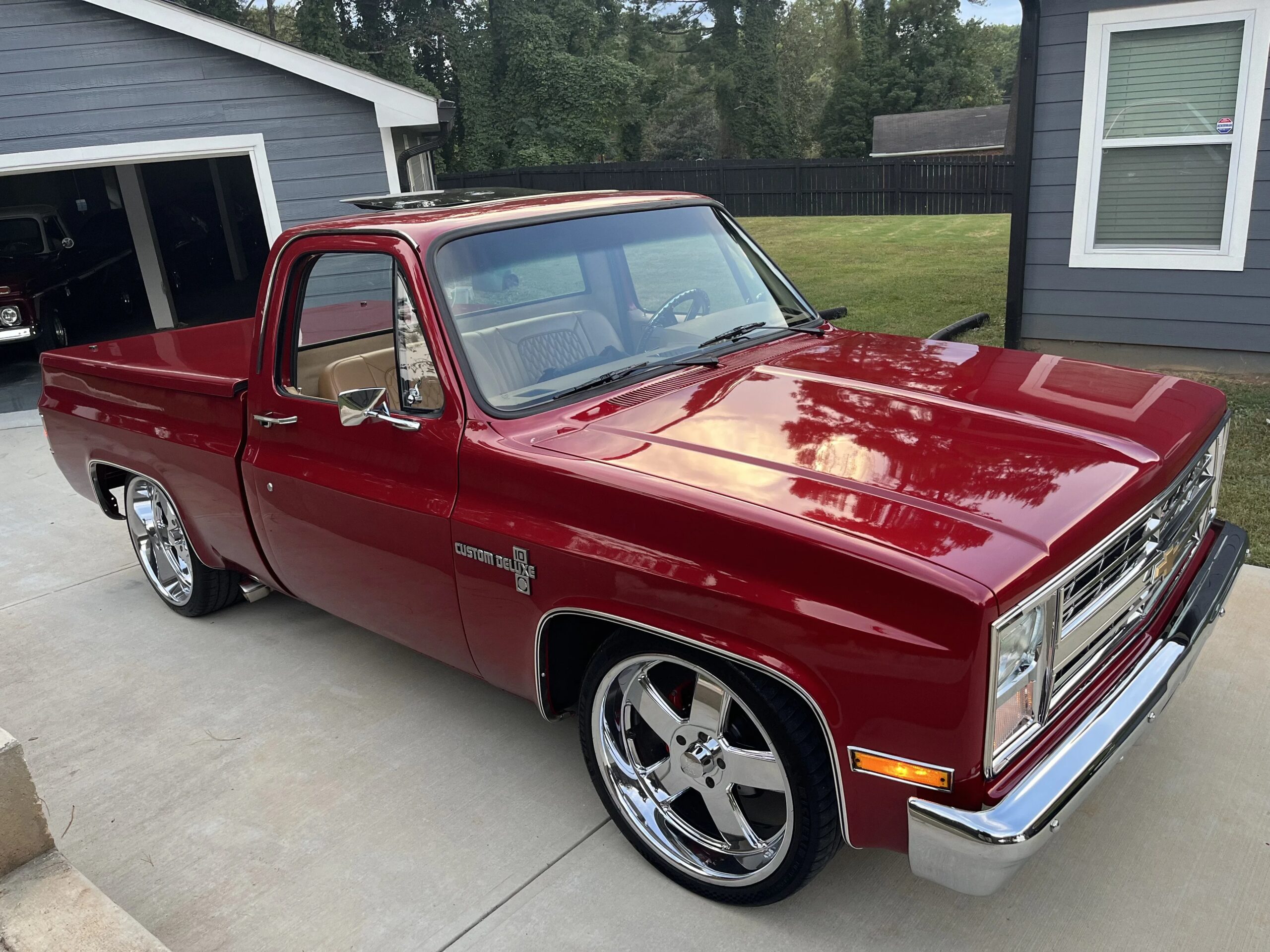 Chevrolet-Ck-truck-2wd-regular-cab-1500-1986-Red-Tan
