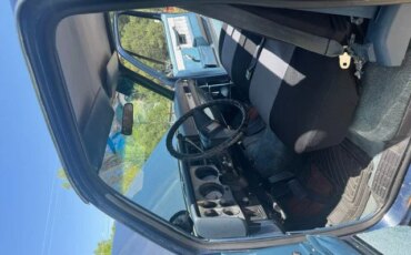 Chevrolet-Ck-truck-2wd-regular-cab-2500-1987-Blue-Blue-13