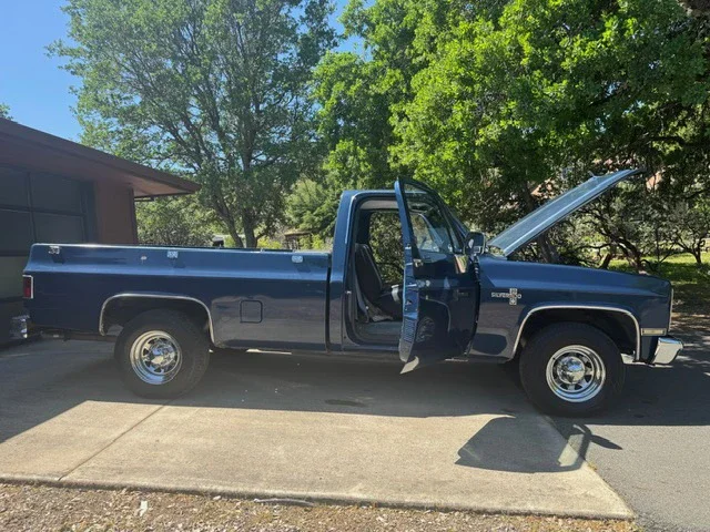 Chevrolet-Ck-truck-2wd-regular-cab-2500-1987-Blue-Blue-17