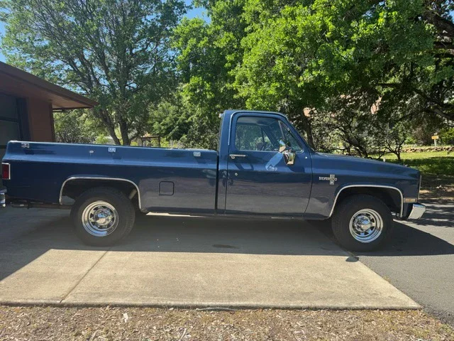 Chevrolet-Ck-truck-2wd-regular-cab-2500-1987-Blue-Blue-2
