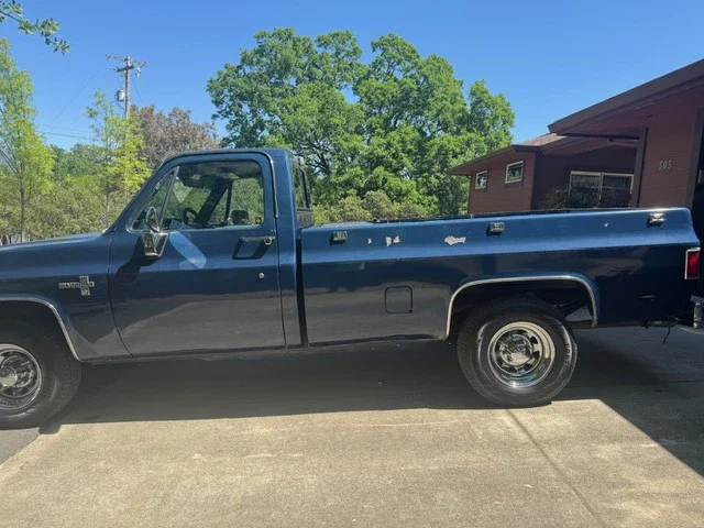 Chevrolet-Ck-truck-2wd-regular-cab-2500-1987-Blue-Blue-24