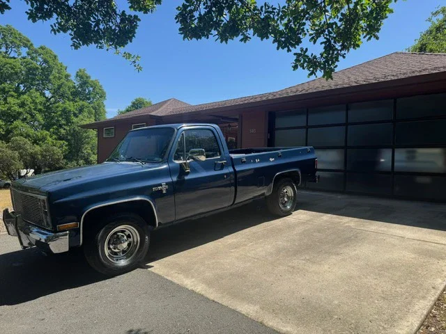 Chevrolet-Ck-truck-2wd-regular-cab-2500-1987-Blue-Blue