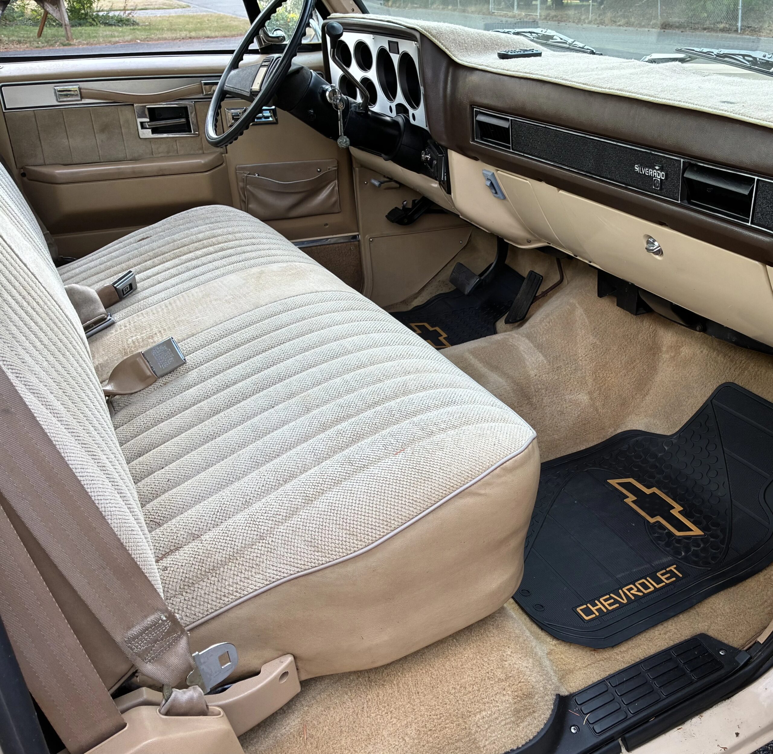 Chevrolet-Ck-truck-2wd-regular-cab-3500-1985-Brown-Tan-9
