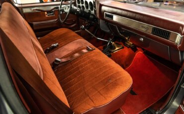Chevrolet-Ck-truck-4x4-regular-cab-1500-1987-Gray-Burgundy-3