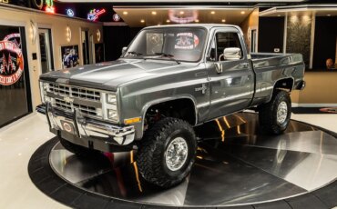 Chevrolet-Ck-truck-4x4-regular-cab-1500-1987-Gray-Burgundy-7