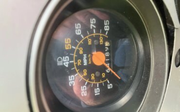 Chevrolet-Ck-truck-4x4-regular-cab-2500-1985-Silver-2