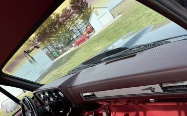 Chevrolet-Ck-truck-4x4-regular-cab-2500-1986-Blue-Red-13