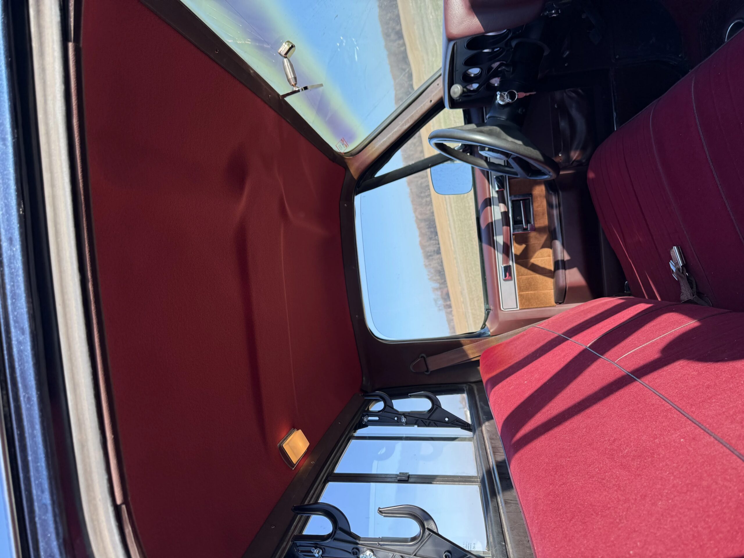 Chevrolet-Ck-truck-4x4-regular-cab-2500-1986-Blue-Red-5