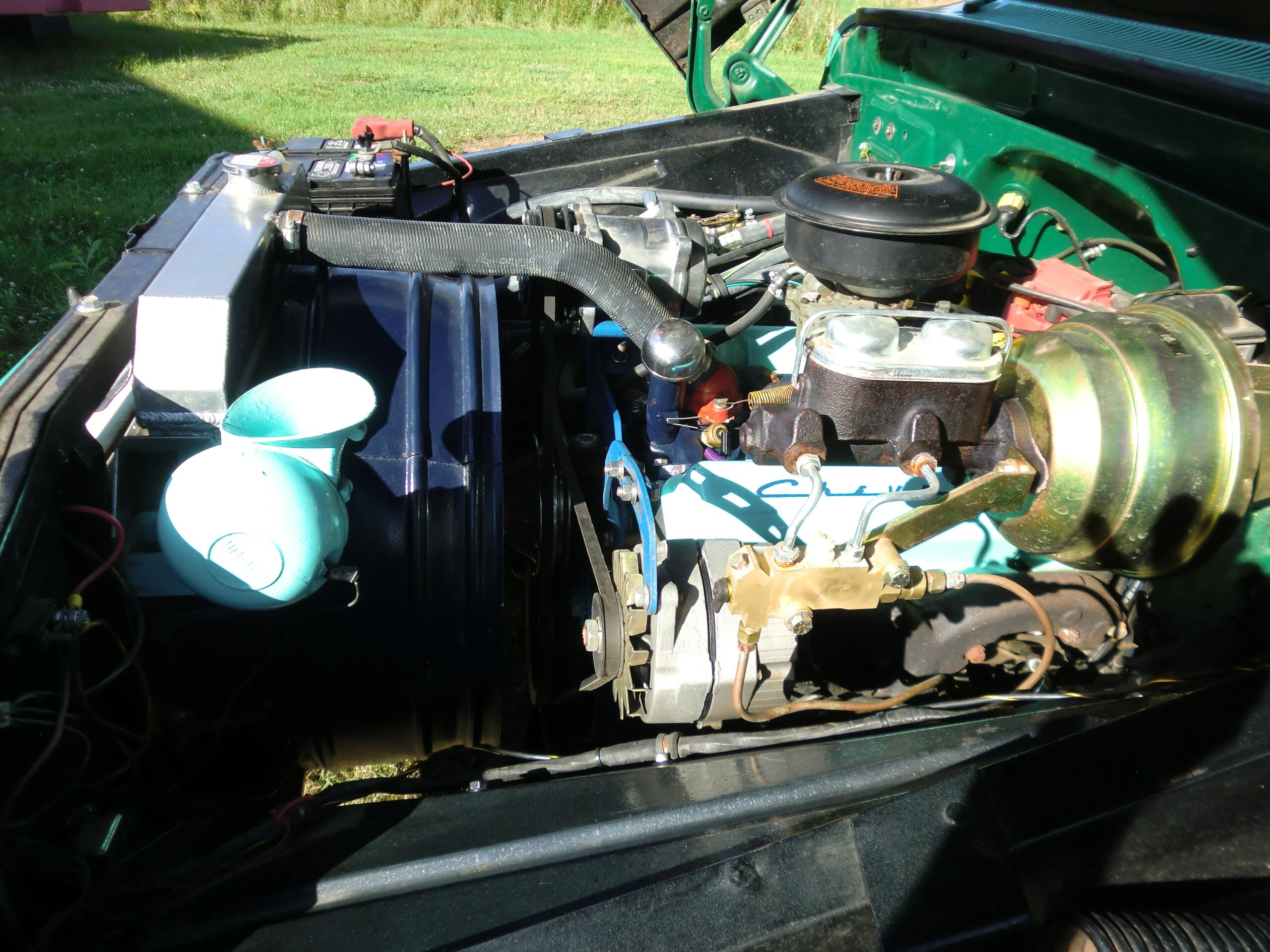 Chevrolet-Ck-truck-c10-1961-Turquoise-Blue-10