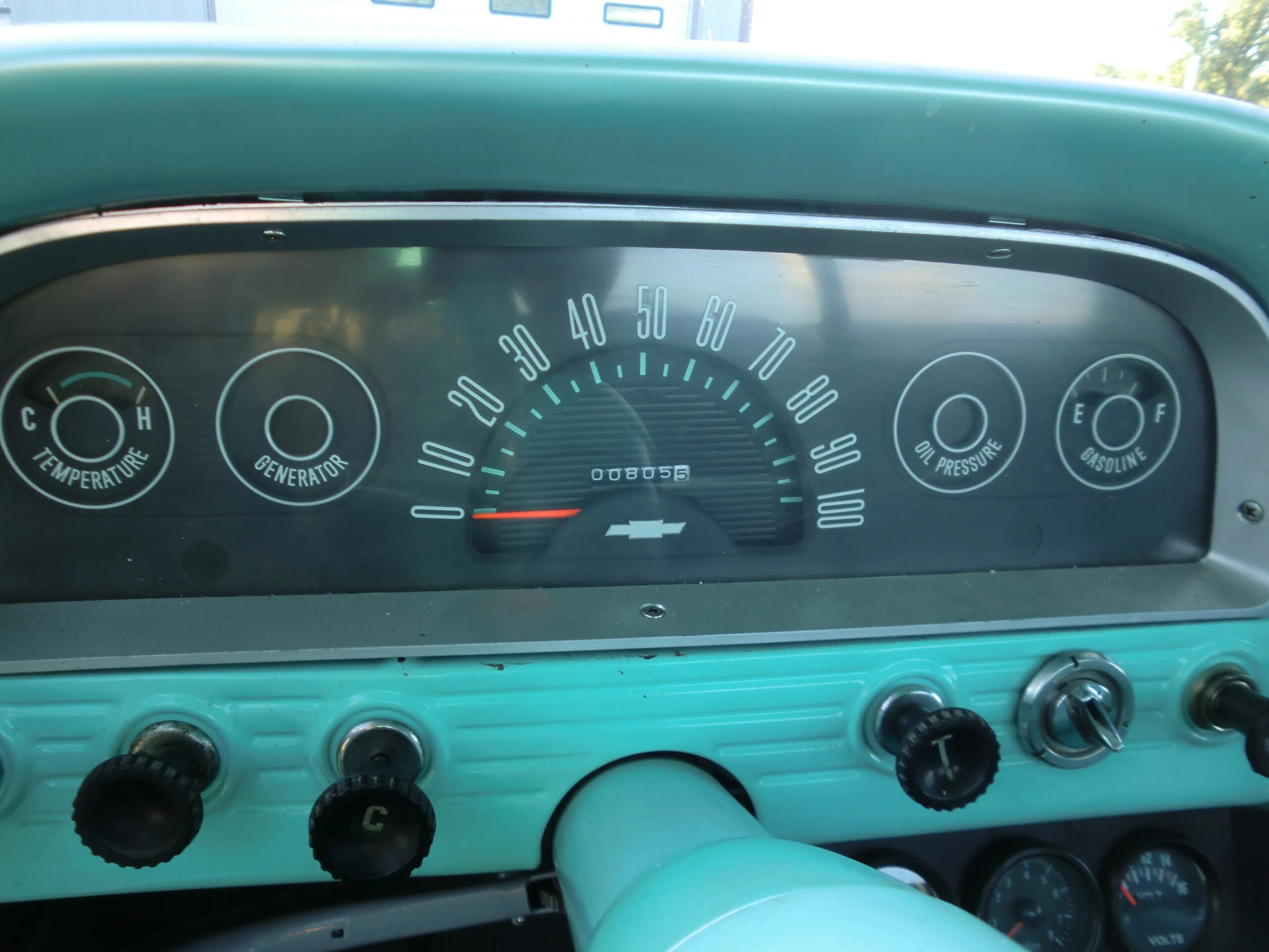 Chevrolet-Ck-truck-c10-1961-Turquoise-Blue-17