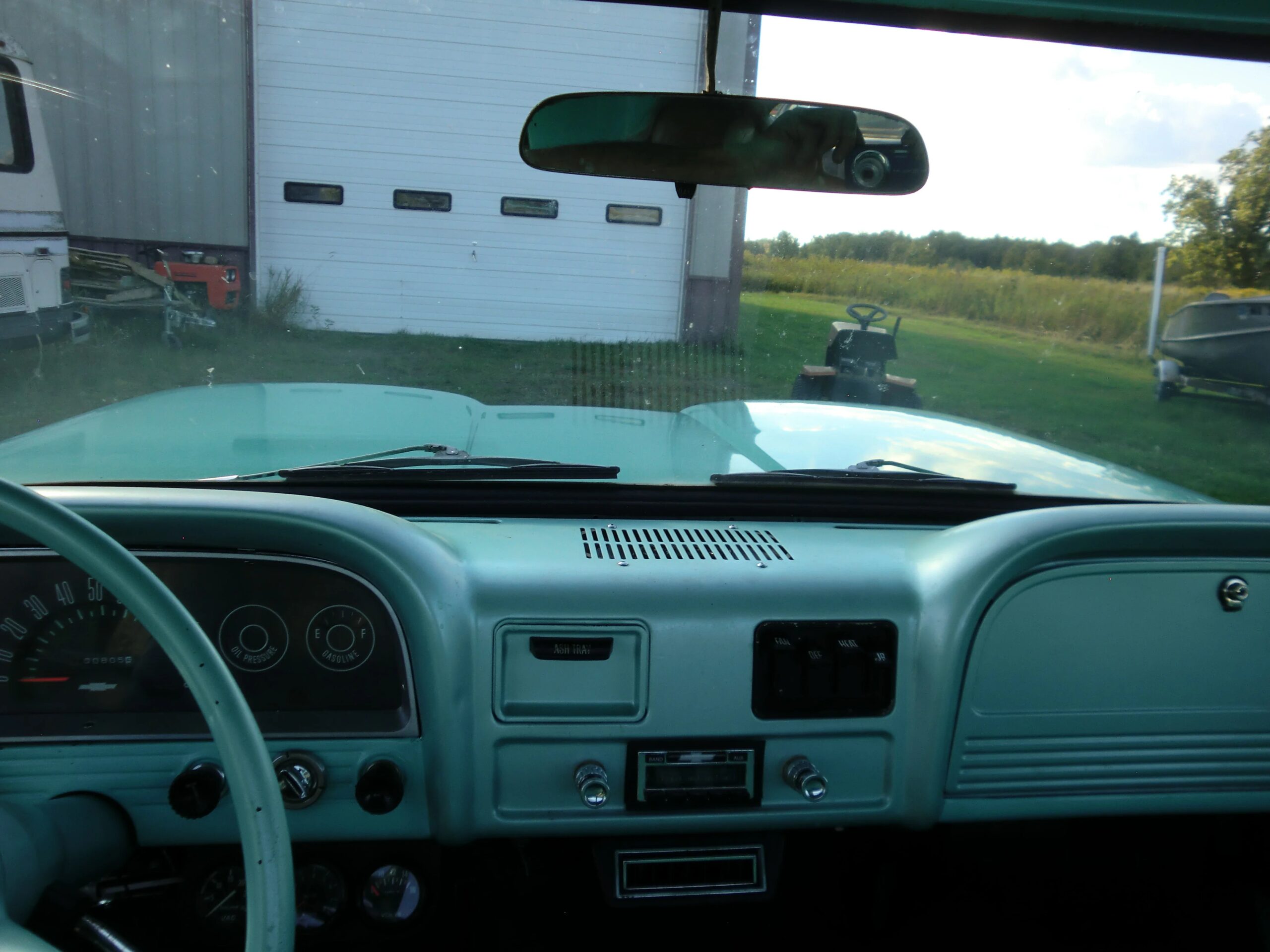 Chevrolet-Ck-truck-c10-1961-Turquoise-Blue-21