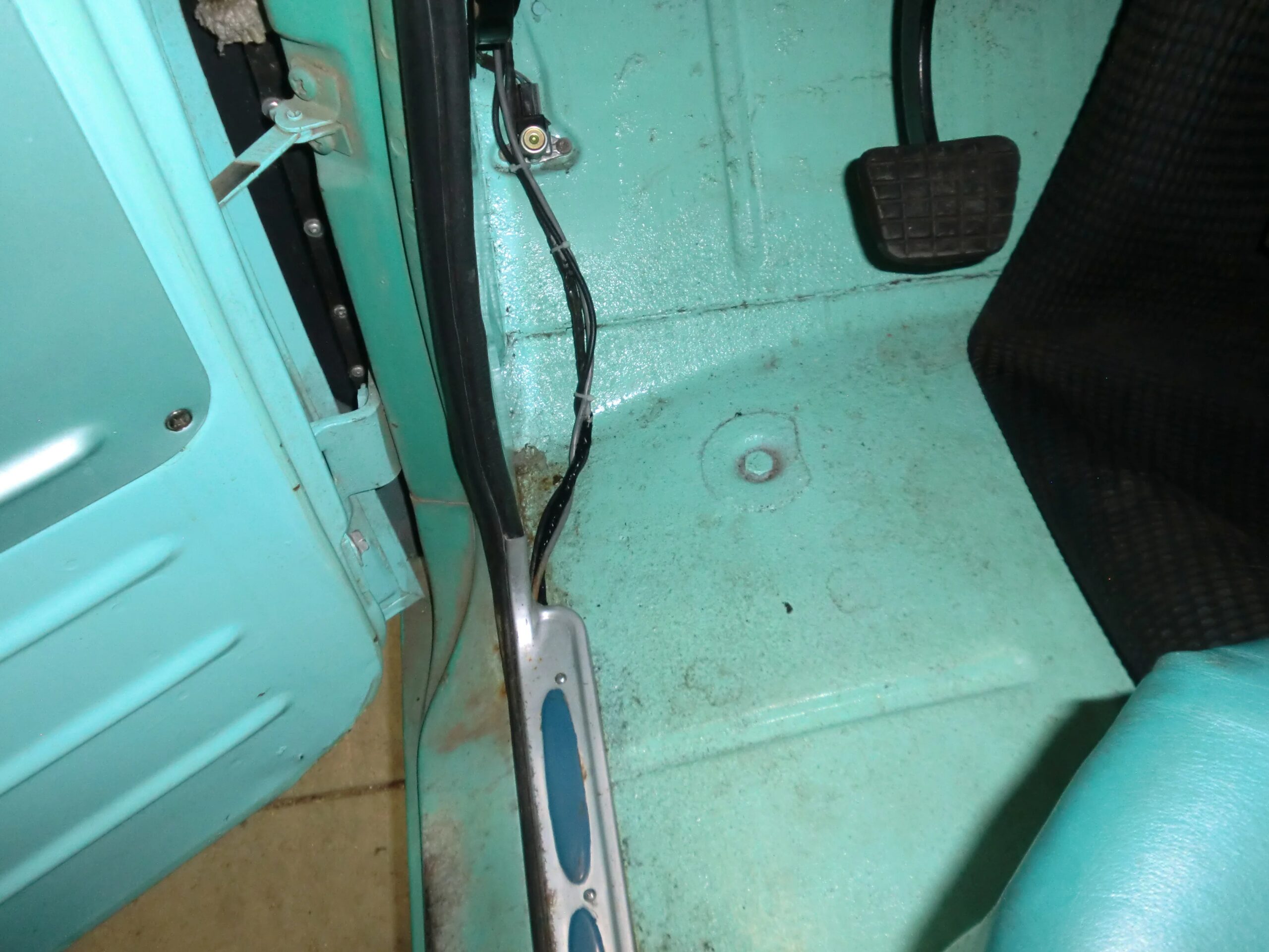 Chevrolet-Ck-truck-c10-1961-Turquoise-Blue-22