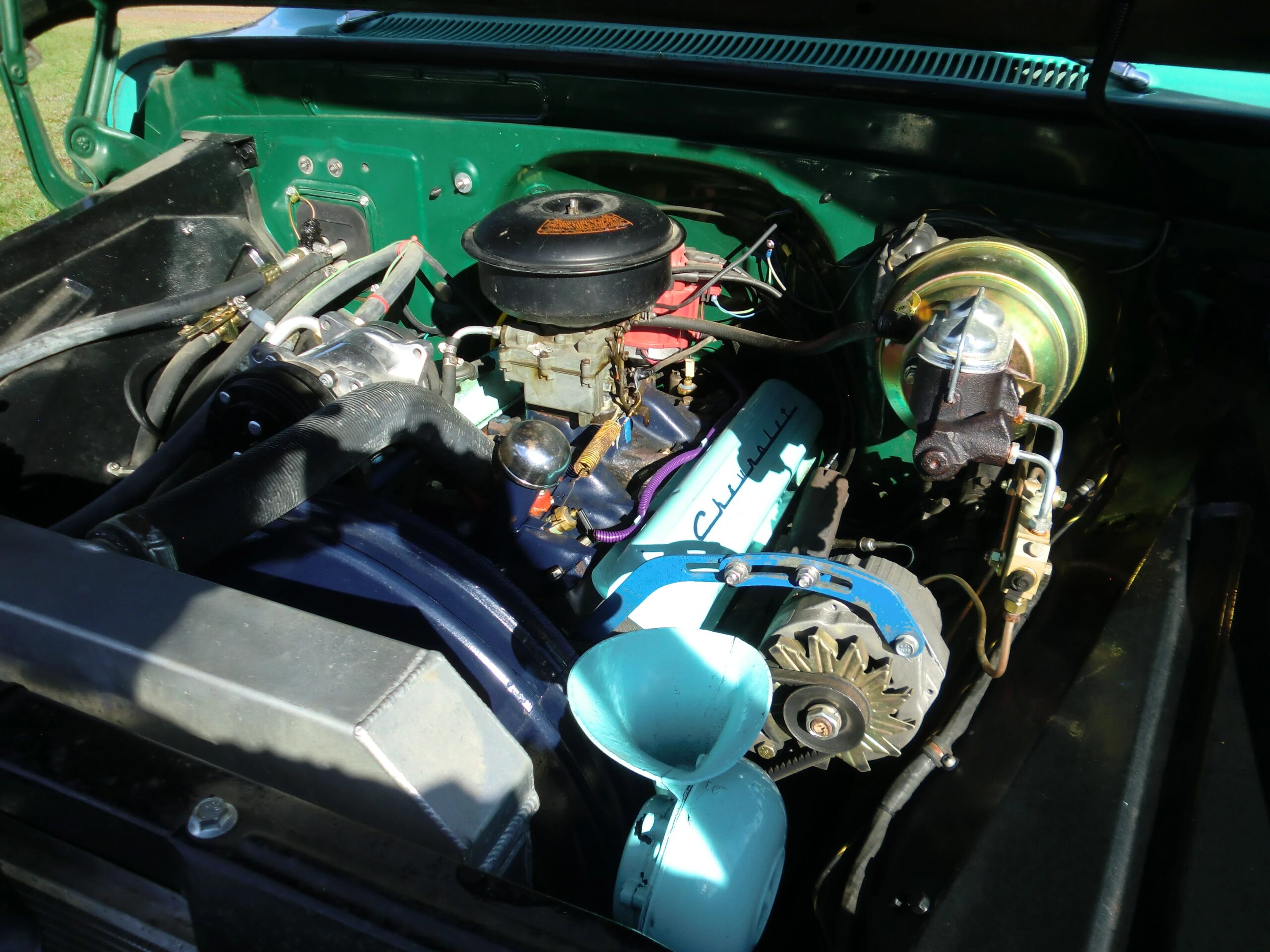 Chevrolet-Ck-truck-c10-1961-Turquoise-Blue-23