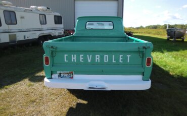Chevrolet-Ck-truck-c10-1961-Turquoise-Blue-25