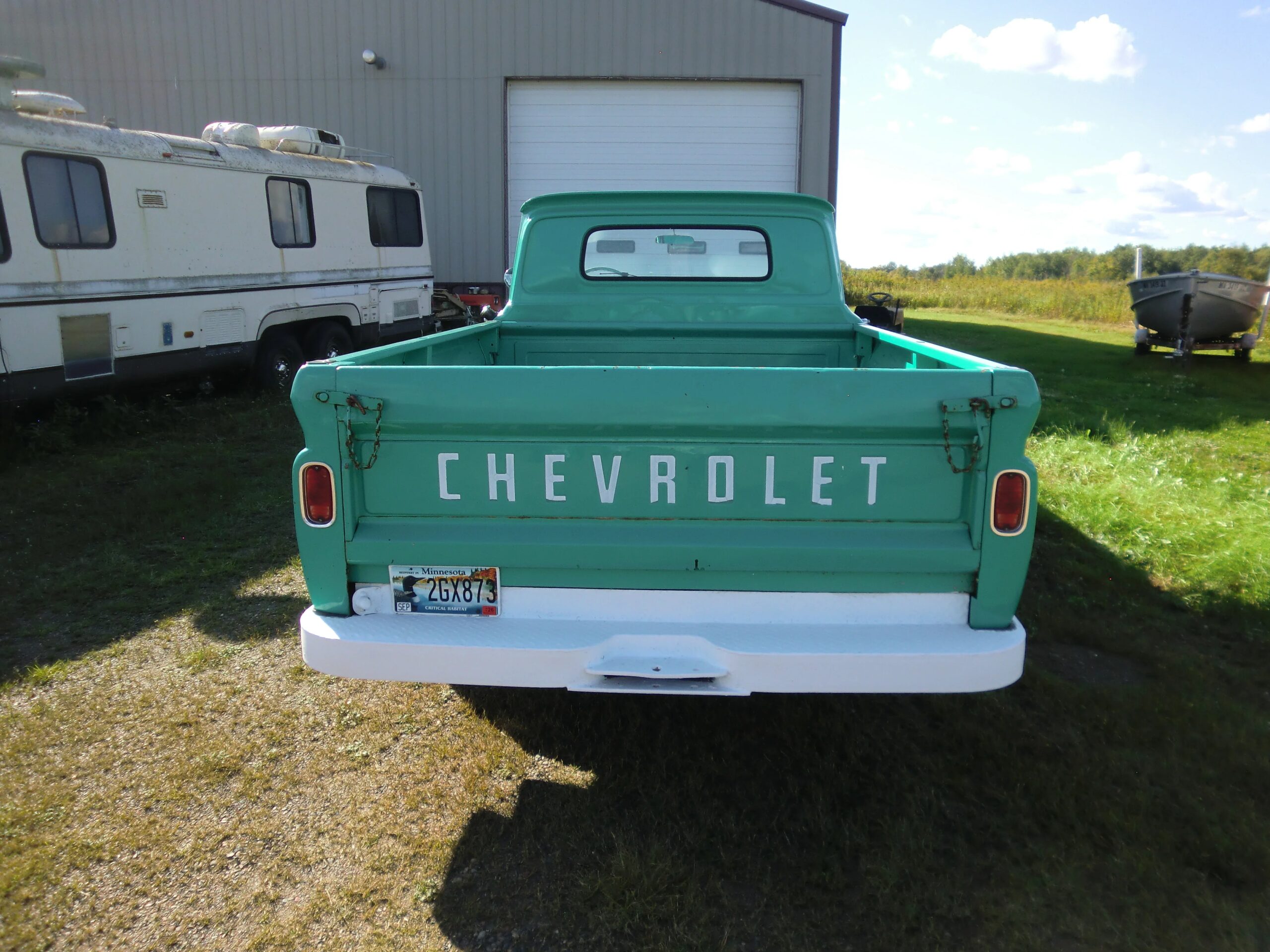 Chevrolet-Ck-truck-c10-1961-Turquoise-Blue-25