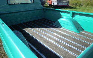 Chevrolet-Ck-truck-c10-1961-Turquoise-Blue-26