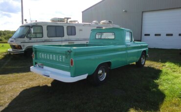 Chevrolet-Ck-truck-c10-1961-Turquoise-Blue-3