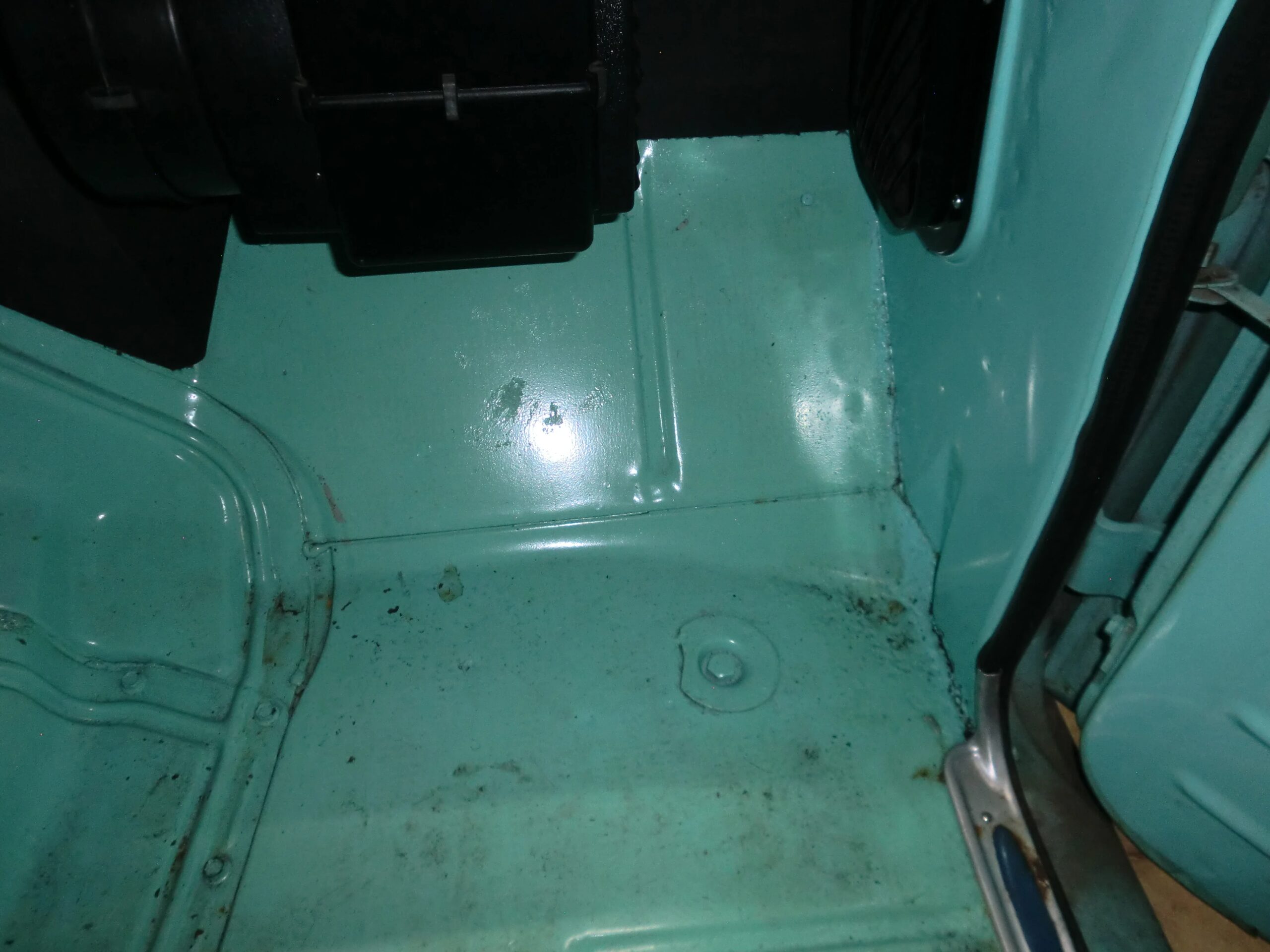 Chevrolet-Ck-truck-c10-1961-Turquoise-Blue-31
