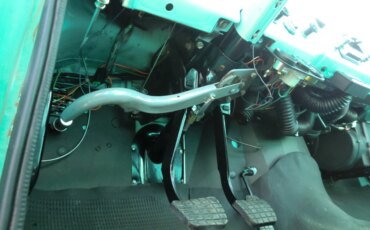 Chevrolet-Ck-truck-c10-1961-Turquoise-Blue-37