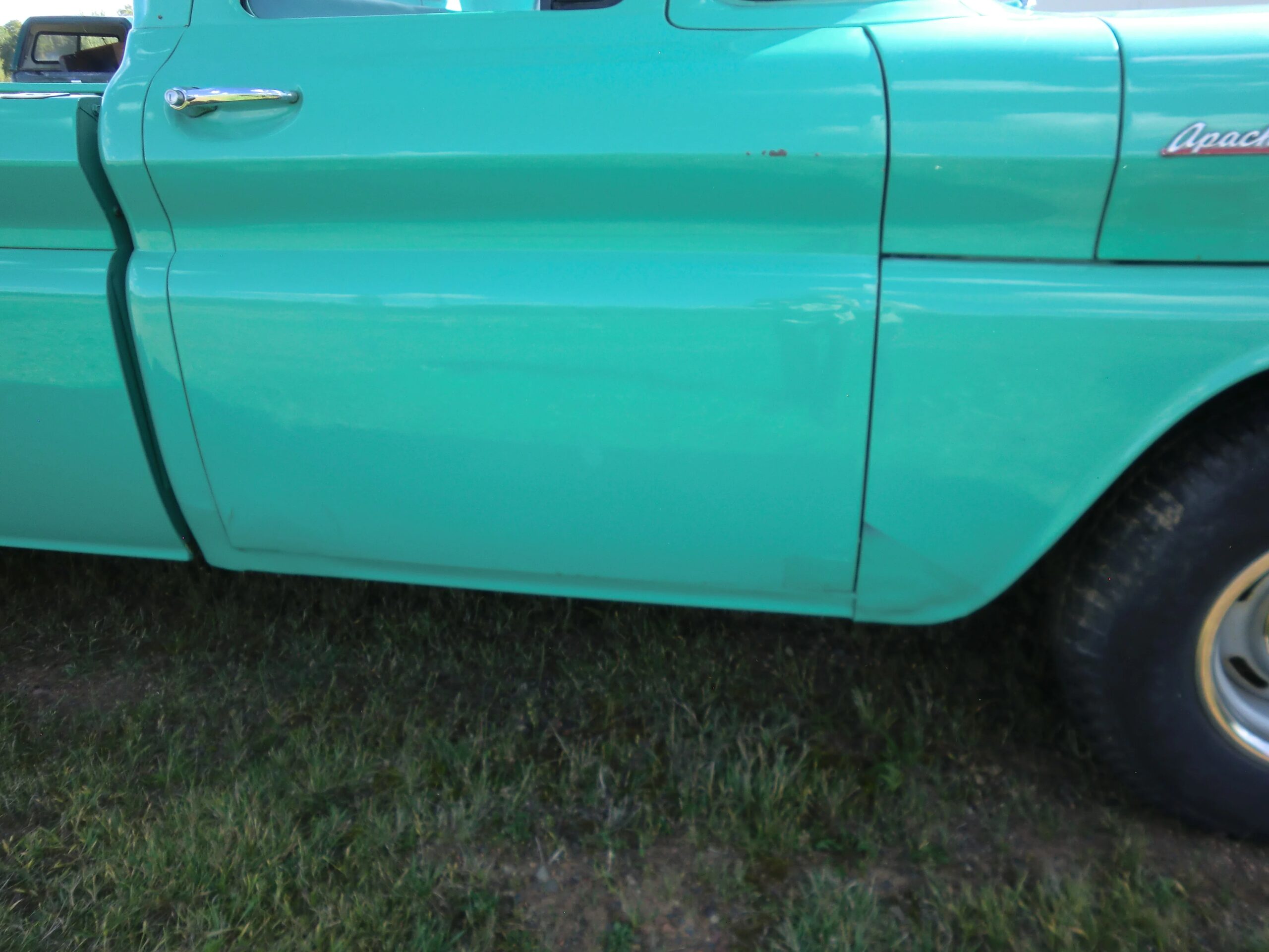 Chevrolet-Ck-truck-c10-1961-Turquoise-Blue-41