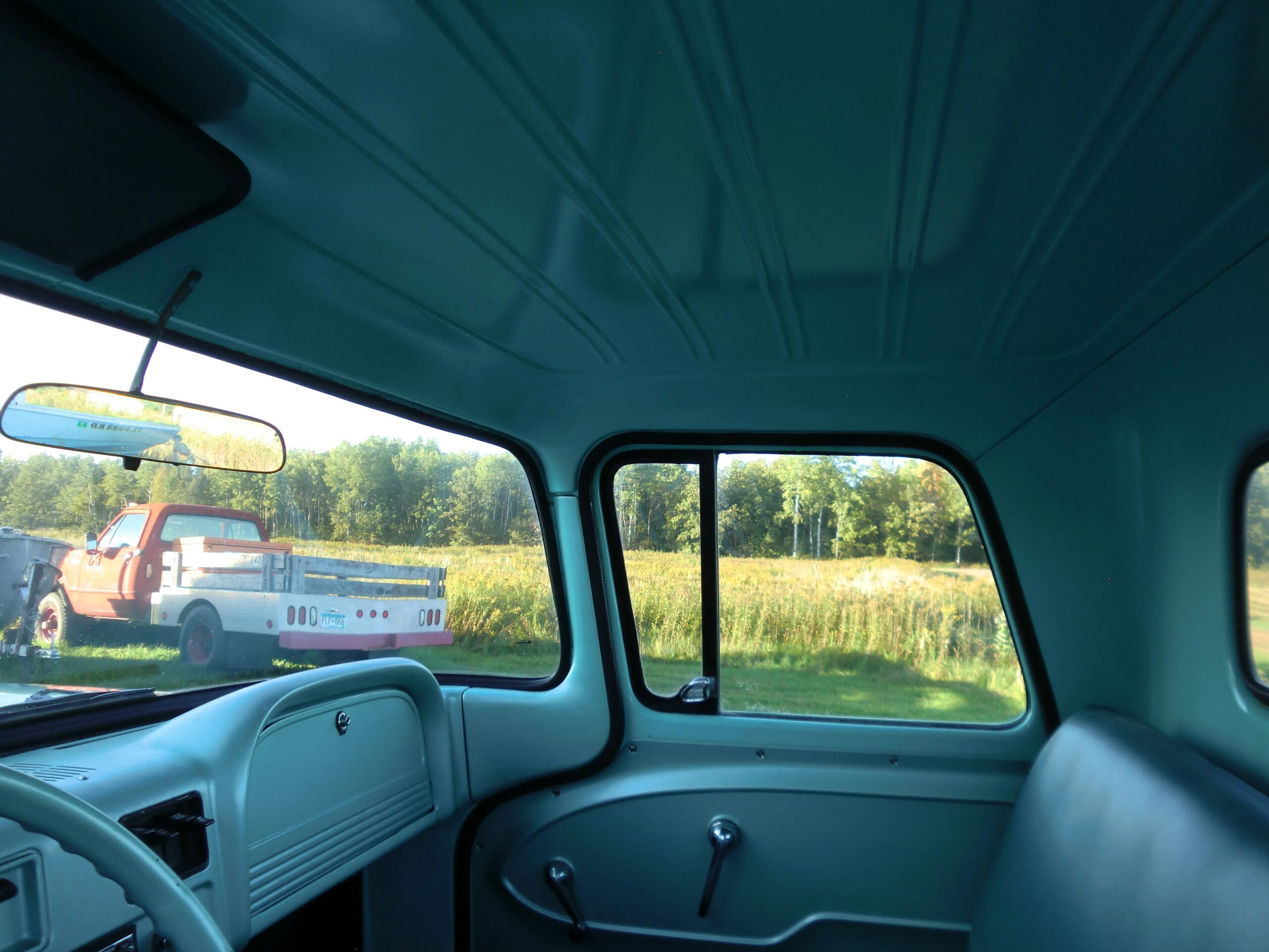 Chevrolet-Ck-truck-c10-1961-Turquoise-Blue-45