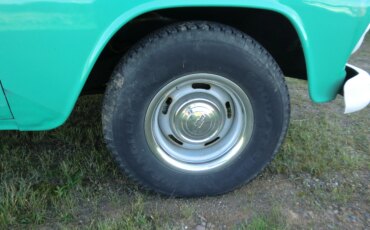 Chevrolet-Ck-truck-c10-1961-Turquoise-Blue-50