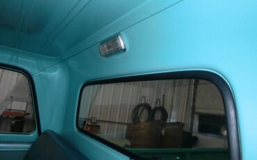 Chevrolet-Ck-truck-c10-1961-Turquoise-Blue-59