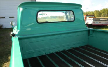Chevrolet-Ck-truck-c10-1961-Turquoise-Blue-60