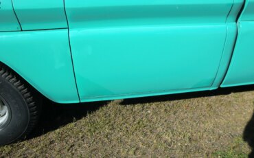 Chevrolet-Ck-truck-c10-1961-Turquoise-Blue-61