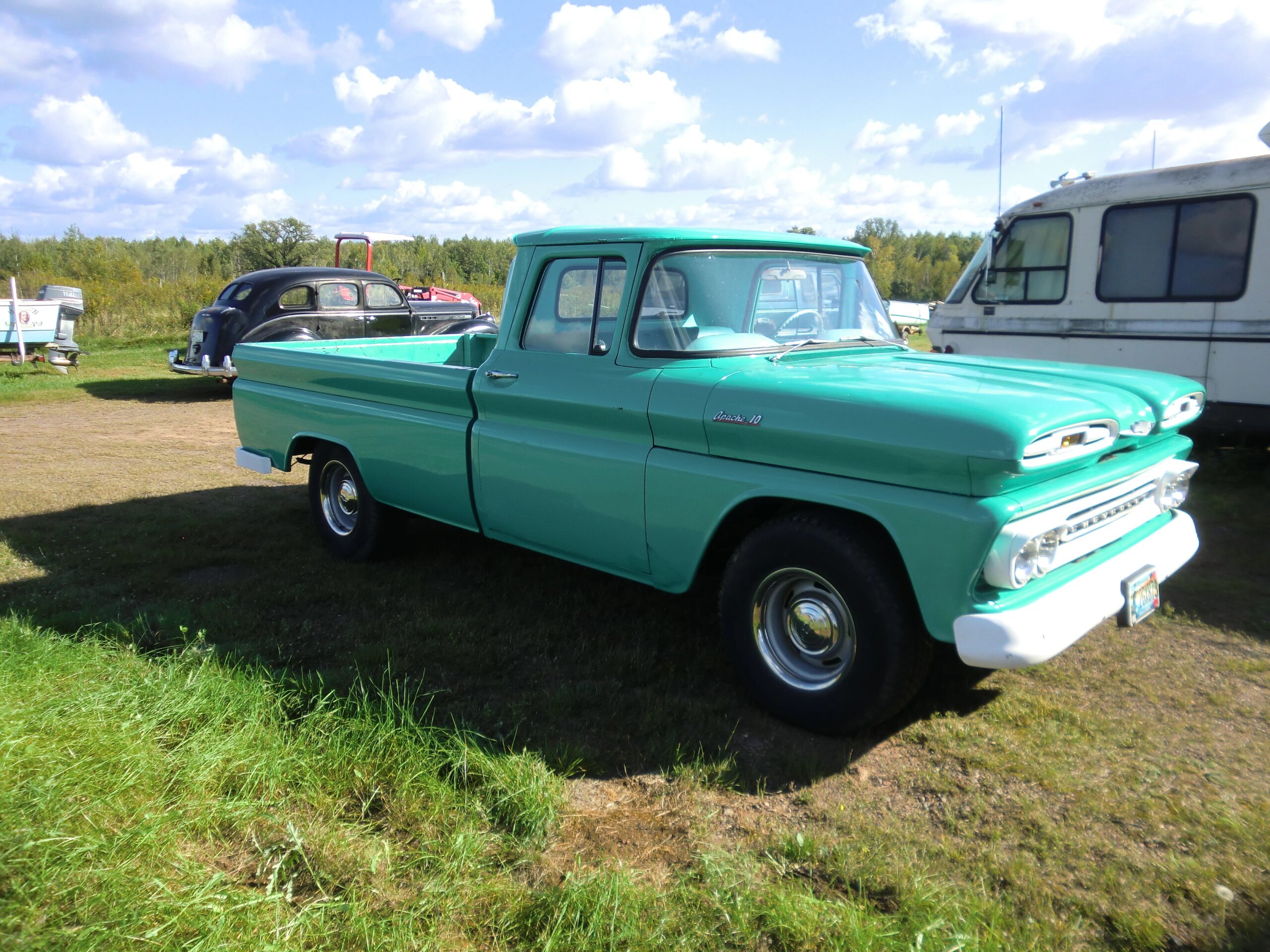 Chevrolet-Ck-truck-c10-1961-Turquoise-Blue