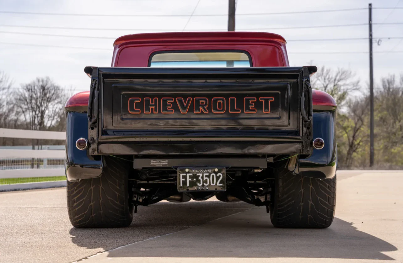 Chevrolet-Ck-truck-c10-1964-Black-Beige-13