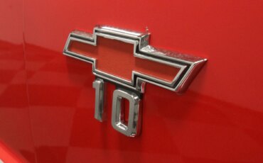 Chevrolet-Ck-truck-c10-1967-Red-Red-41
