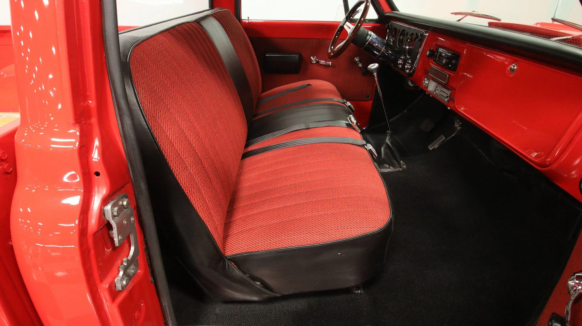 Chevrolet-Ck-truck-c10-1967-Red-Red-48