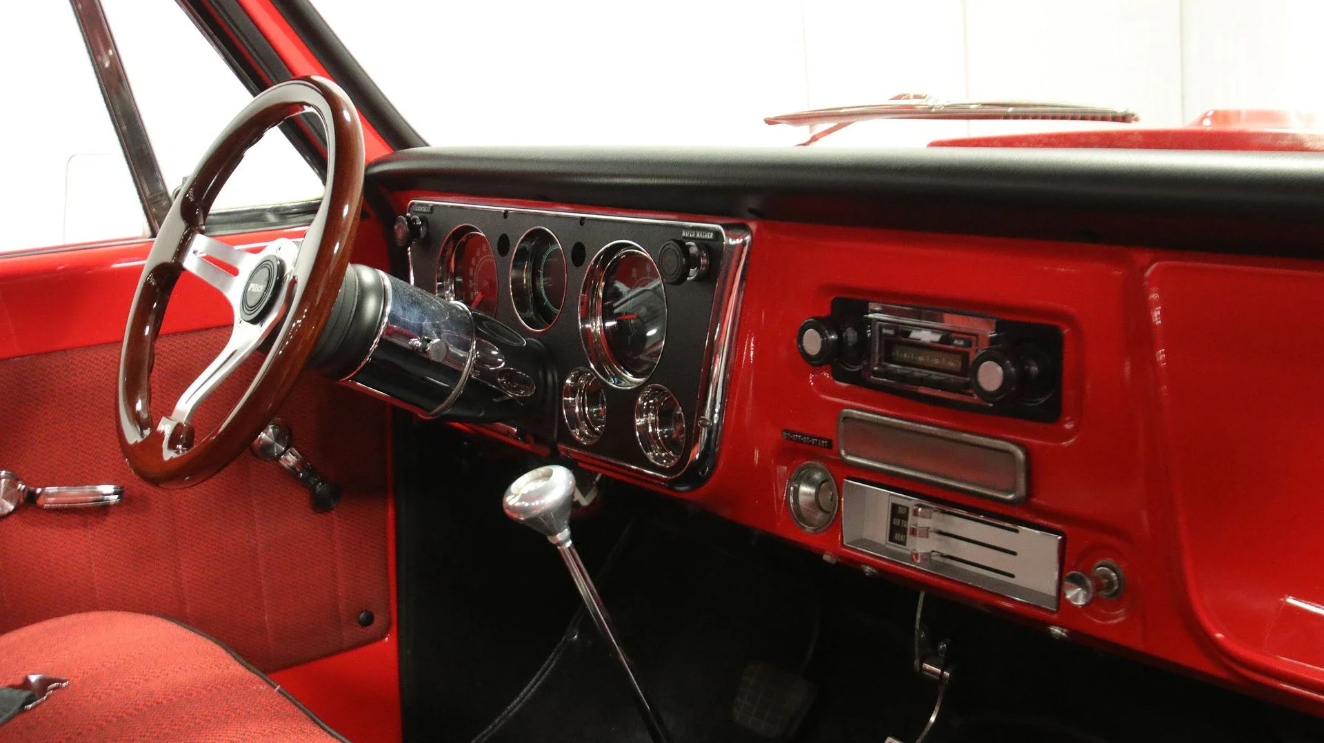 Chevrolet-Ck-truck-c10-1967-Red-Red-49